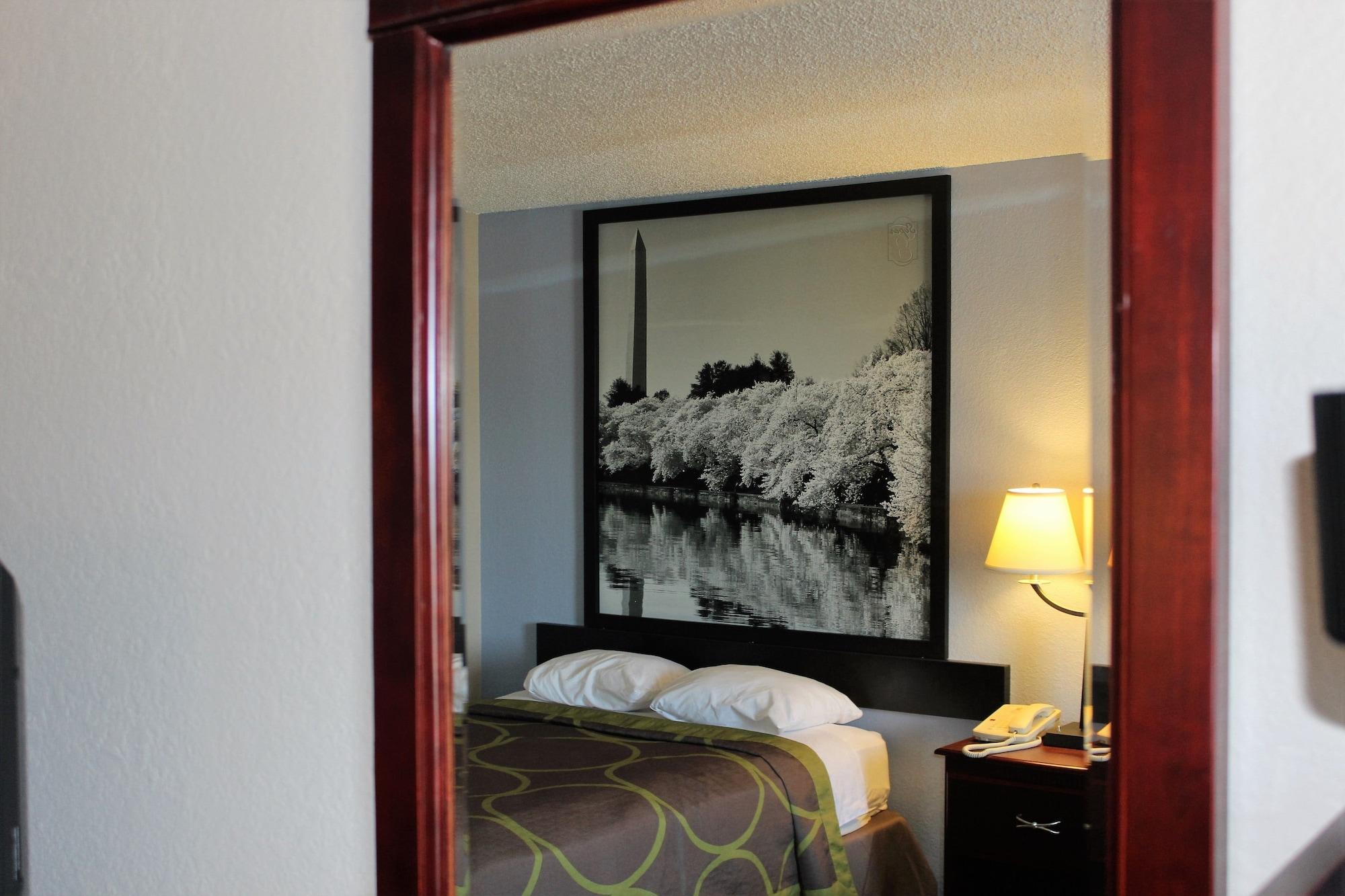 Super 8 By Wyndham Tuscaloosa Hotel Luaran gambar