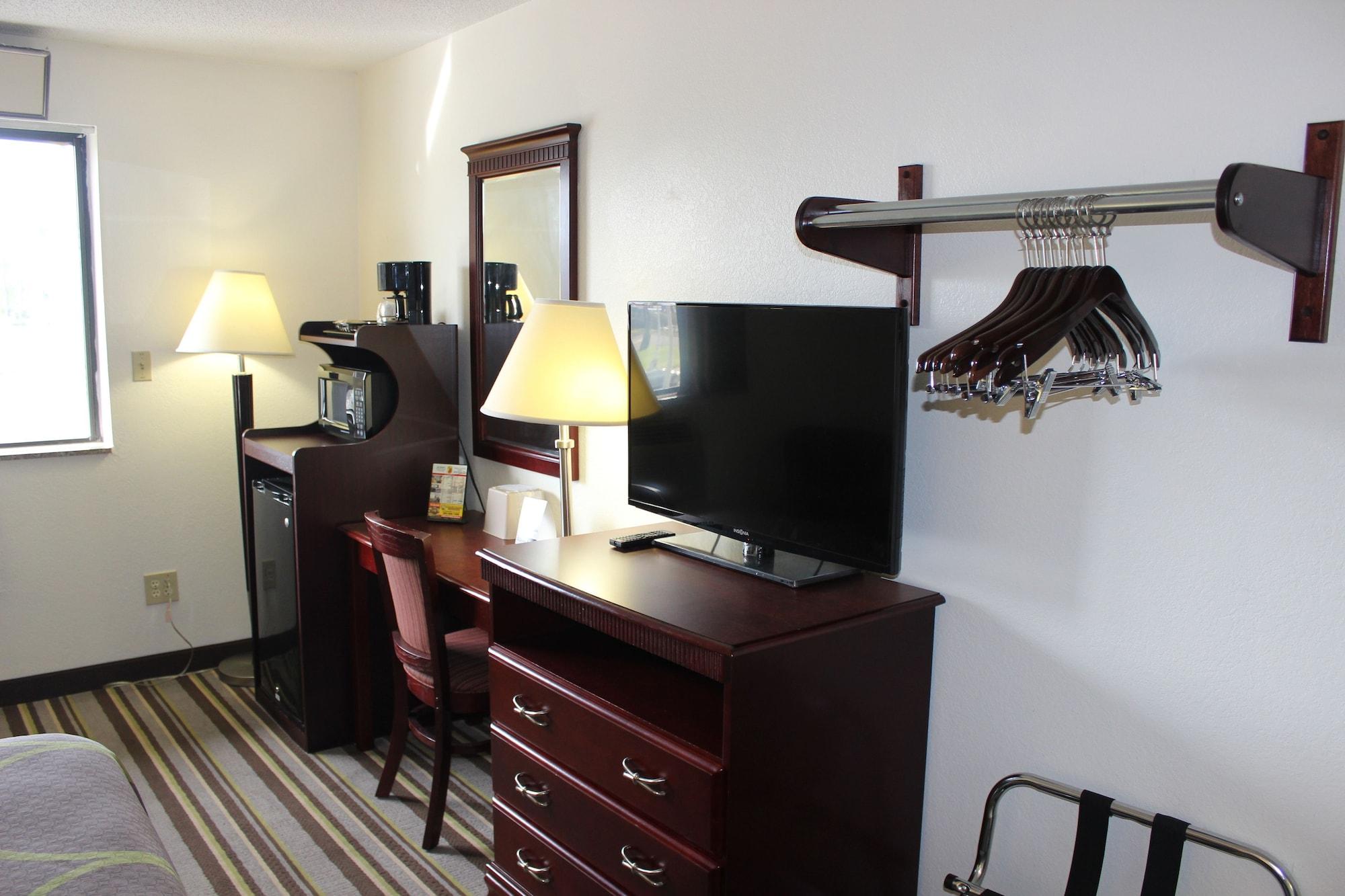 Super 8 By Wyndham Tuscaloosa Hotel Luaran gambar