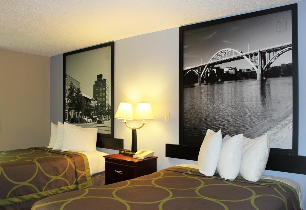 Super 8 By Wyndham Tuscaloosa Hotel Luaran gambar